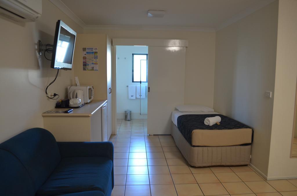 Rockhampton Palms Motor Inn エクステリア 写真