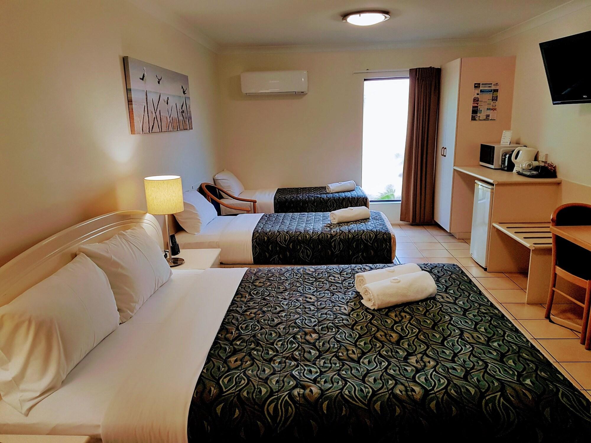 Rockhampton Palms Motor Inn エクステリア 写真
