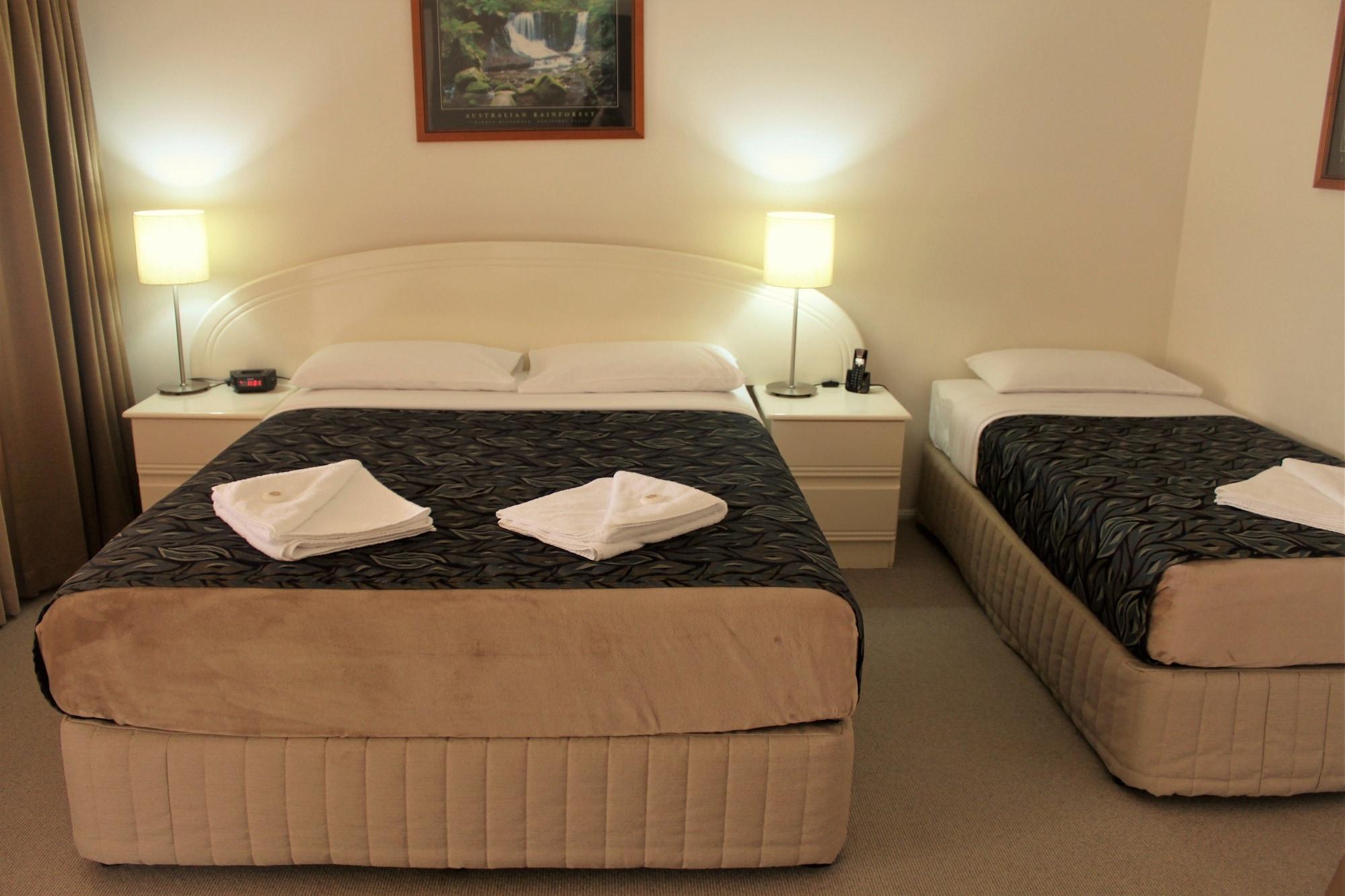 Rockhampton Palms Motor Inn エクステリア 写真