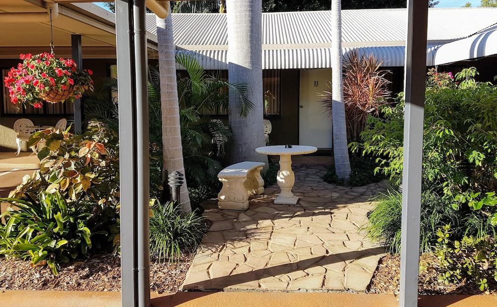 Rockhampton Palms Motor Inn エクステリア 写真