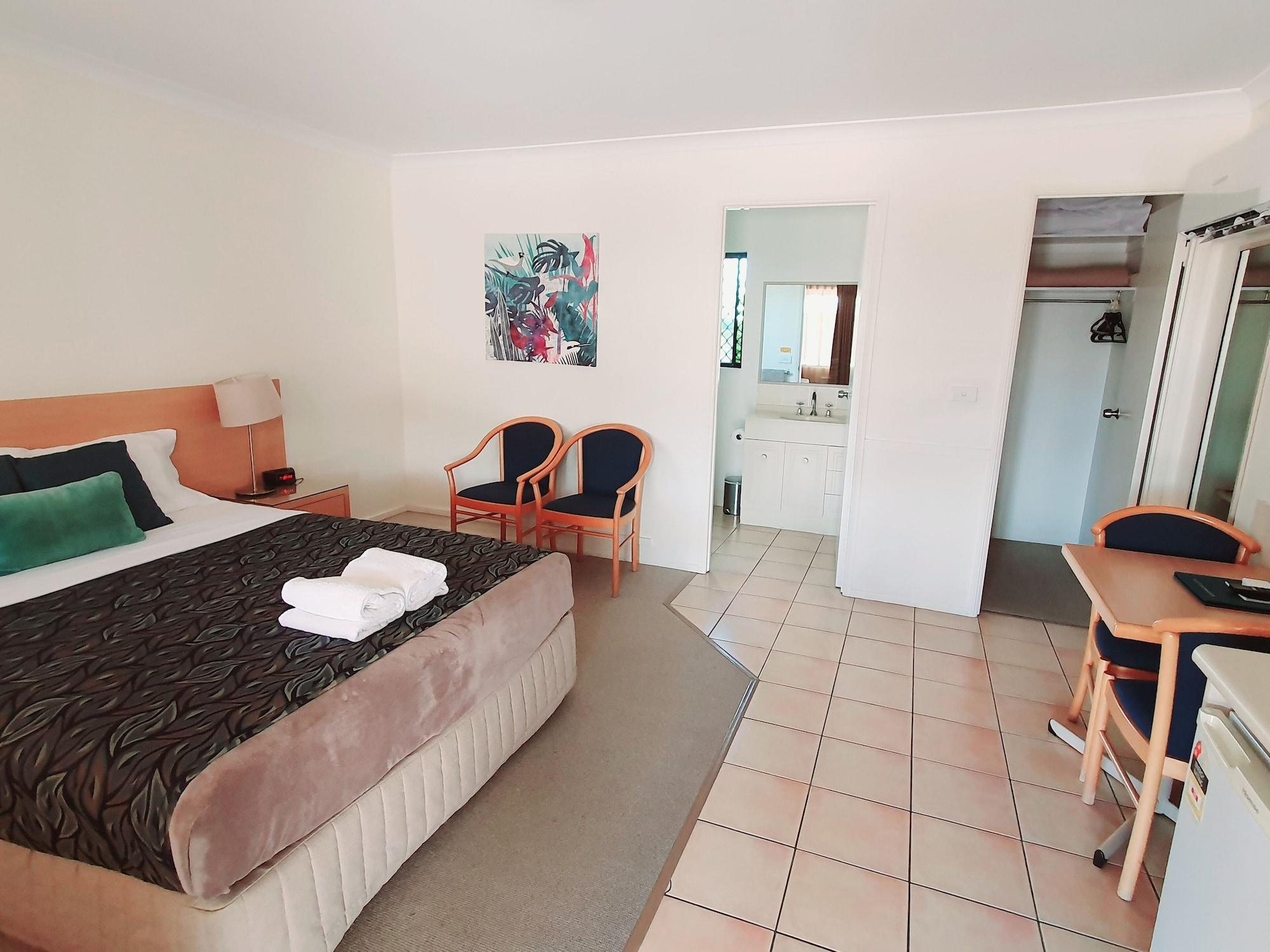 Rockhampton Palms Motor Inn エクステリア 写真