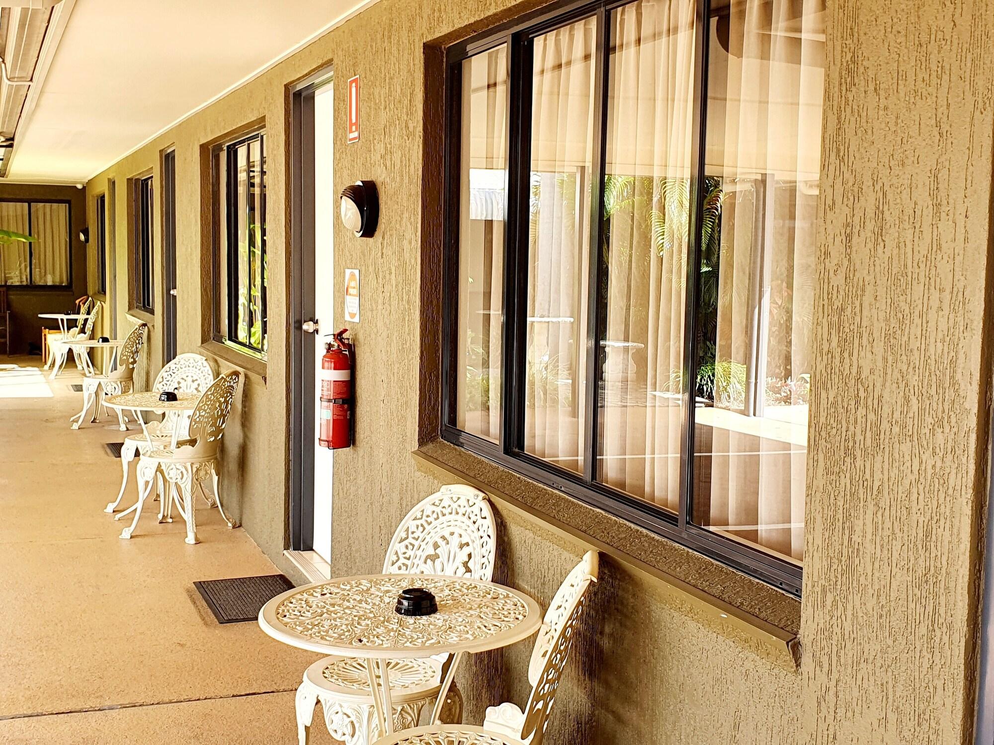 Rockhampton Palms Motor Inn エクステリア 写真