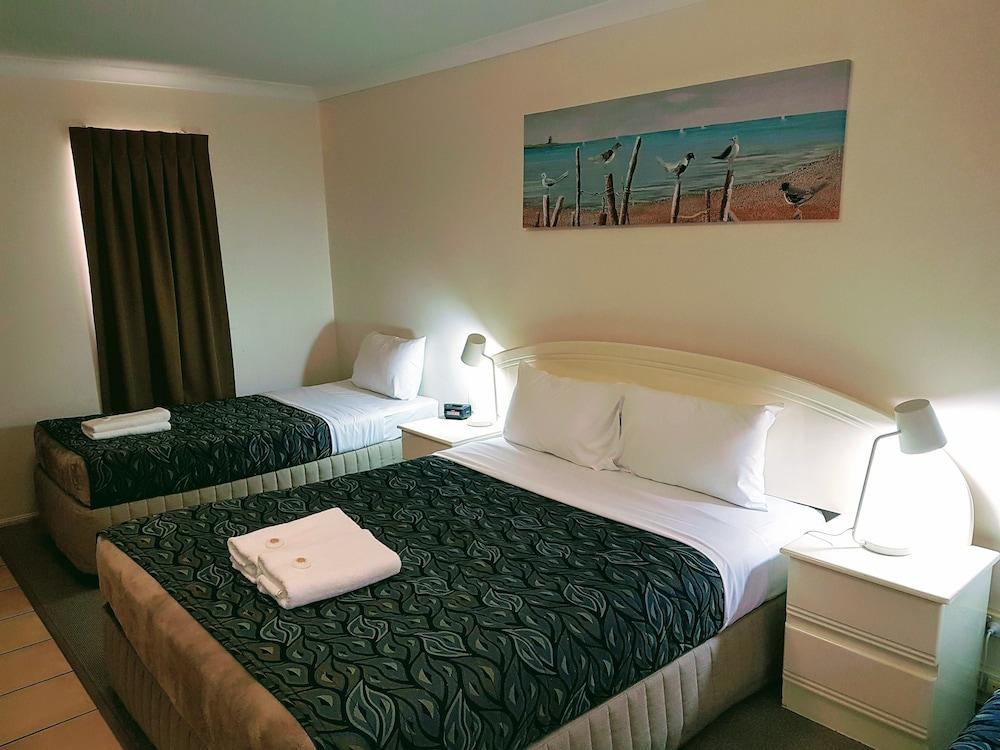 Rockhampton Palms Motor Inn エクステリア 写真