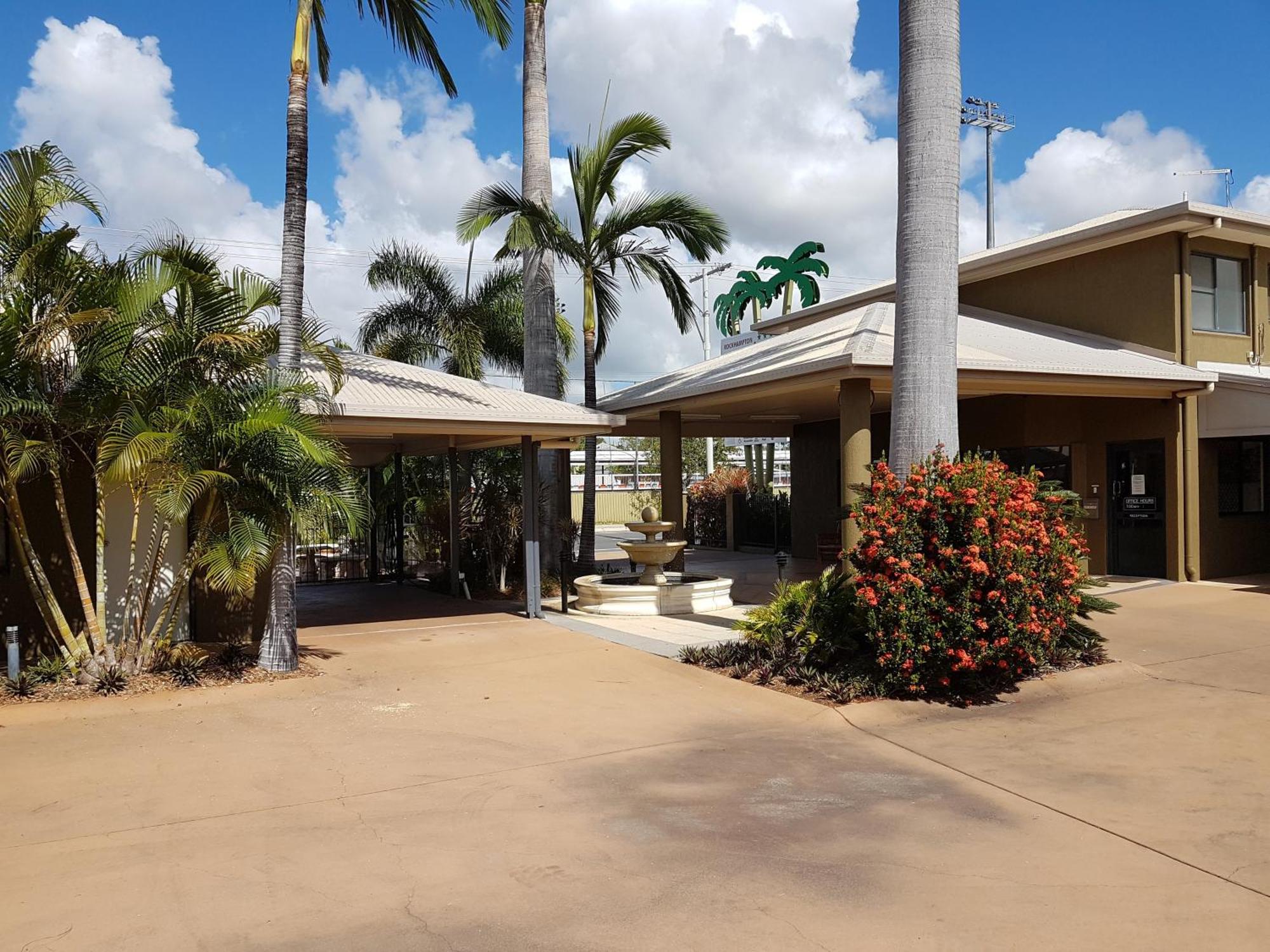 Rockhampton Palms Motor Inn エクステリア 写真