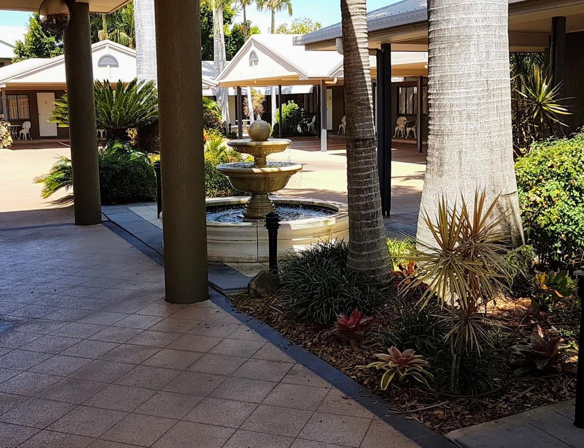 Rockhampton Palms Motor Inn エクステリア 写真
