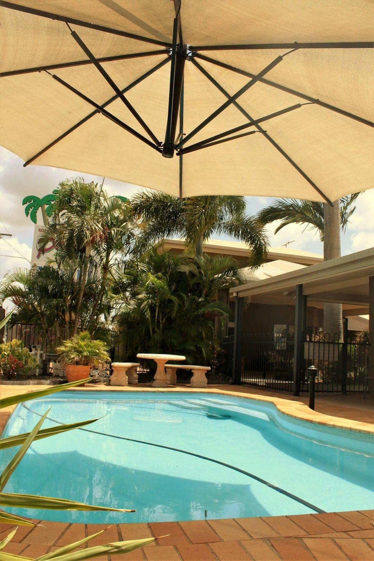 Rockhampton Palms Motor Inn エクステリア 写真